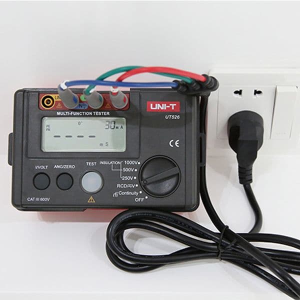 UT526 Medidor de aislamiento, RCD, continuidad y Voltaje UniT